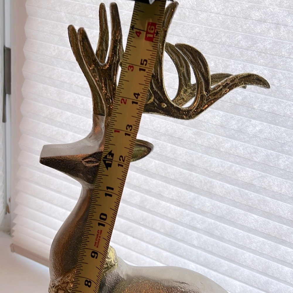 Metal /  Standing Deers / Elegant Silver and Gold Reindeer Figurines / 2 pc. - Picture 13 of 13